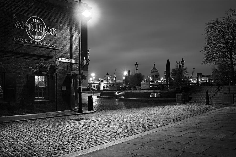 the anchor at bankside in London with St Paul's Cathedral in the background